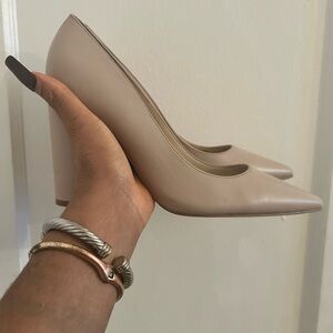 Marc Fisher Abilene Leather Block Heel Pointy Toe Pumps- Size 9 - Cream